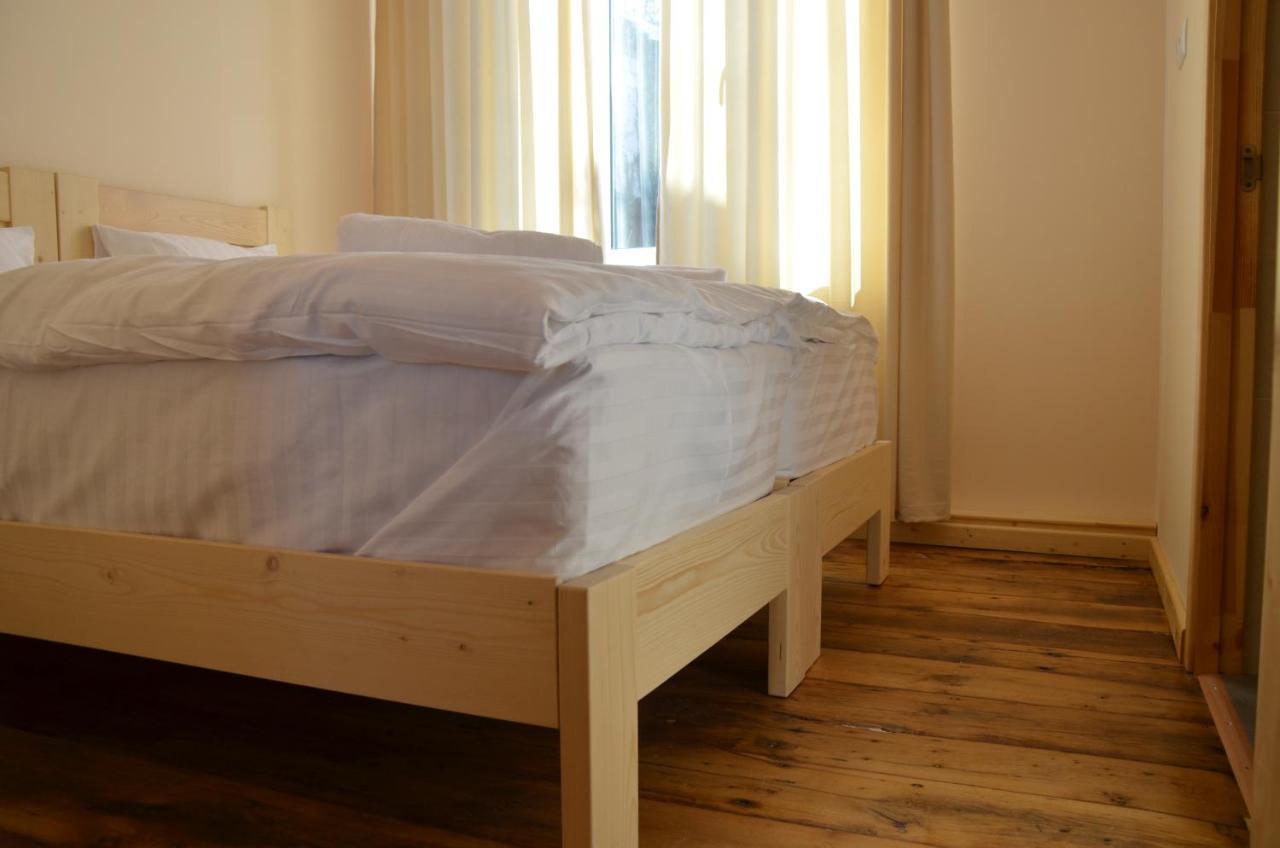 Petit Dilijan Bed & Breakfast Bagian luar foto