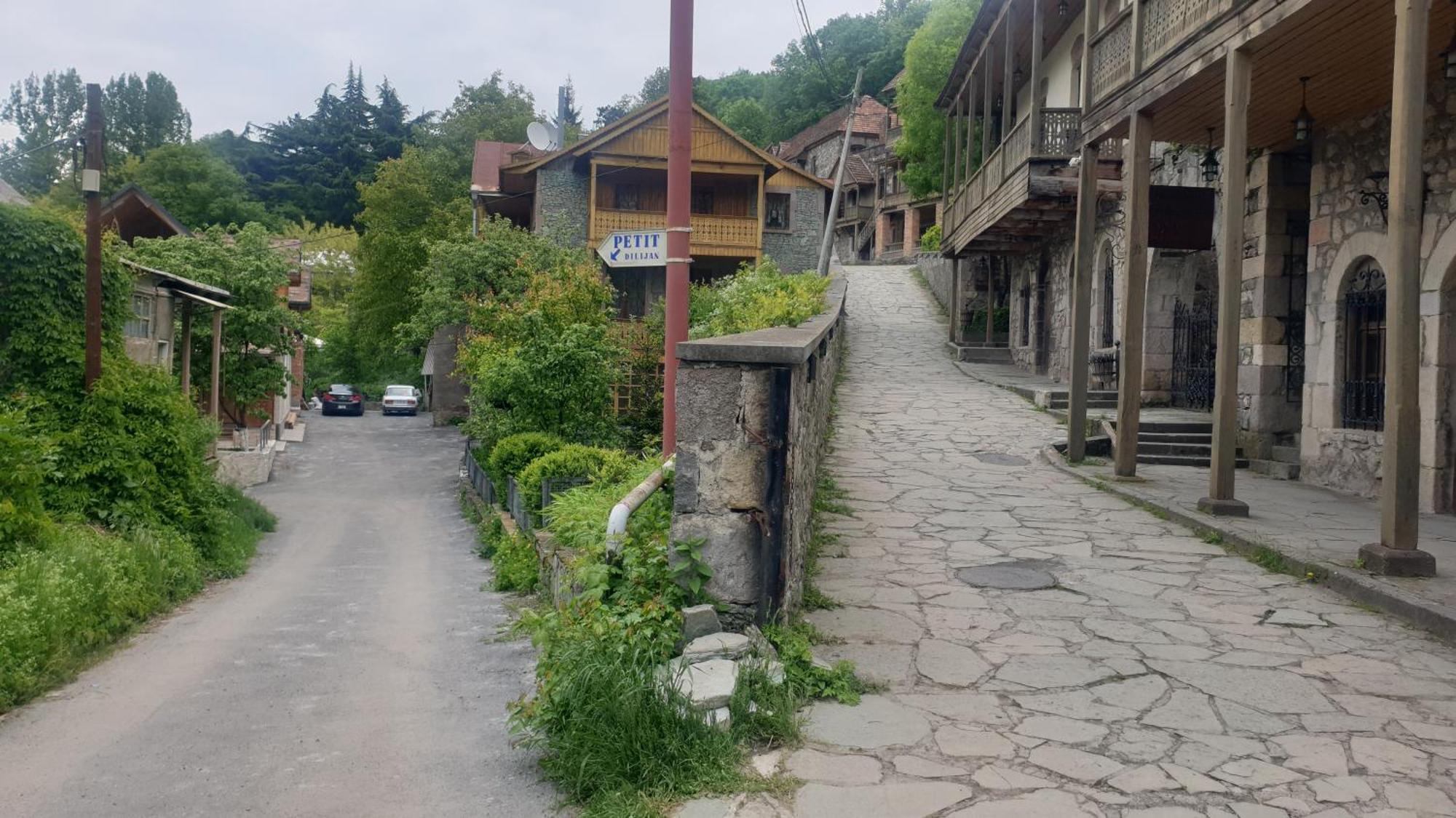 Petit Dilijan Bed & Breakfast Bagian luar foto
